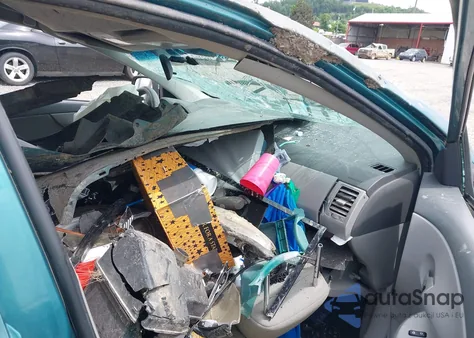 2010 Toyota Corolla Le z USA, uszkodzony, nr VIN 2T1BU4EE9AC308865